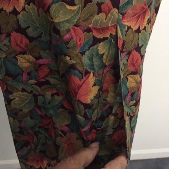 Fall Floral Table Runner - Picture 3 of 4